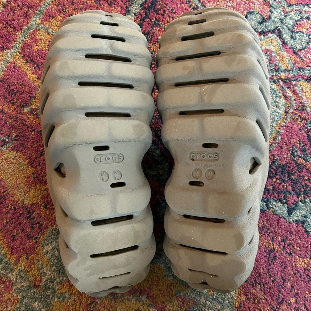 CROCS | Unisex Tan ‘Tumbleweed’ Echo Slide Shoes Mens size 8 Women’s Size 10